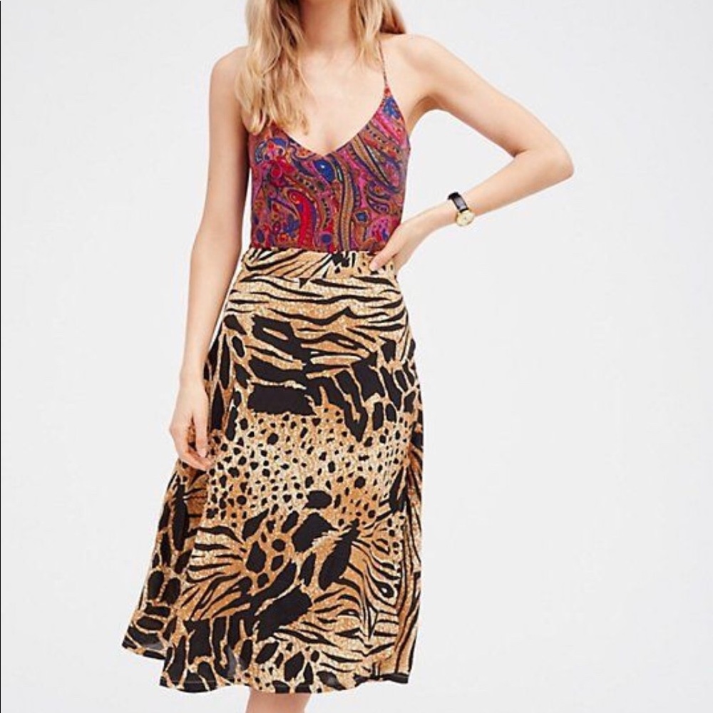 Novella royale wrap skirt